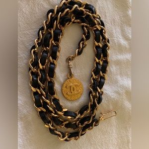 Vintage Chanel 1982 chain belt
